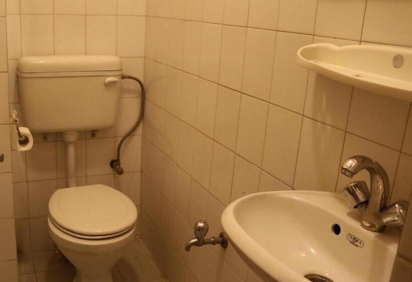 اتاق لوکس, Kathmandu Peace Guest House