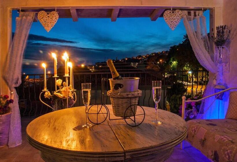 带1个卧室的带海景的公寓, Villa Ria