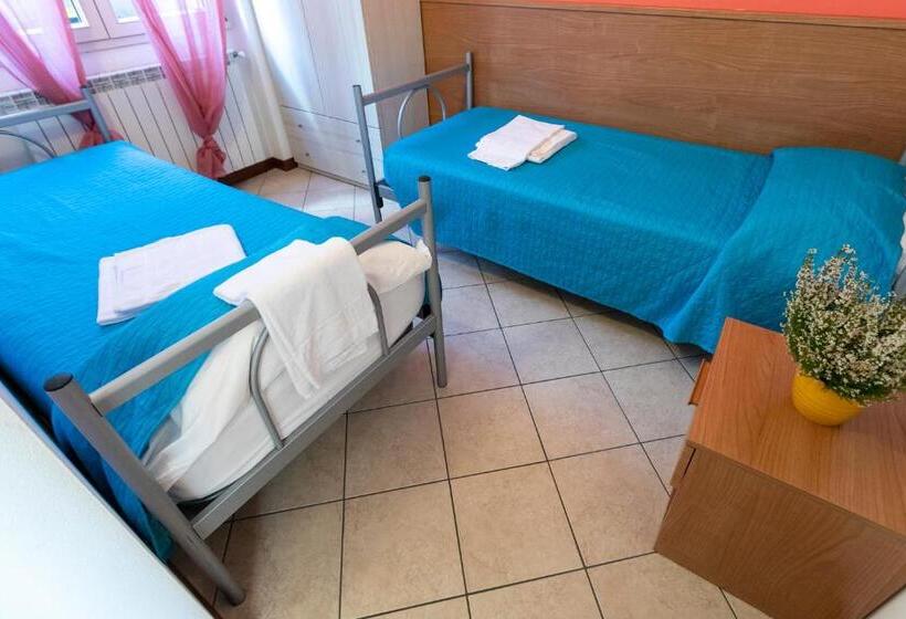 2 Bedrooms Apartment Lake View, Residence La Collina