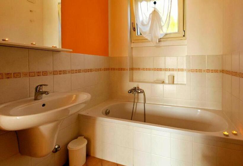 شقة 4 غرف, Residence La Collina