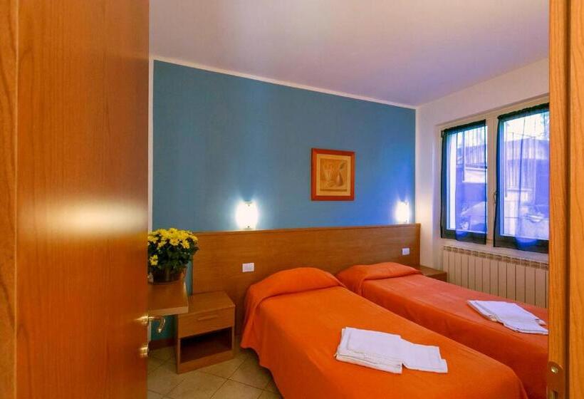 דירת 4 חדרים, Residence La Collina