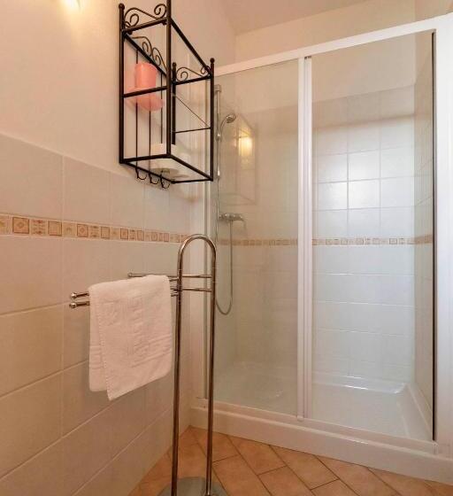 شقة 4 غرف, Residence La Collina
