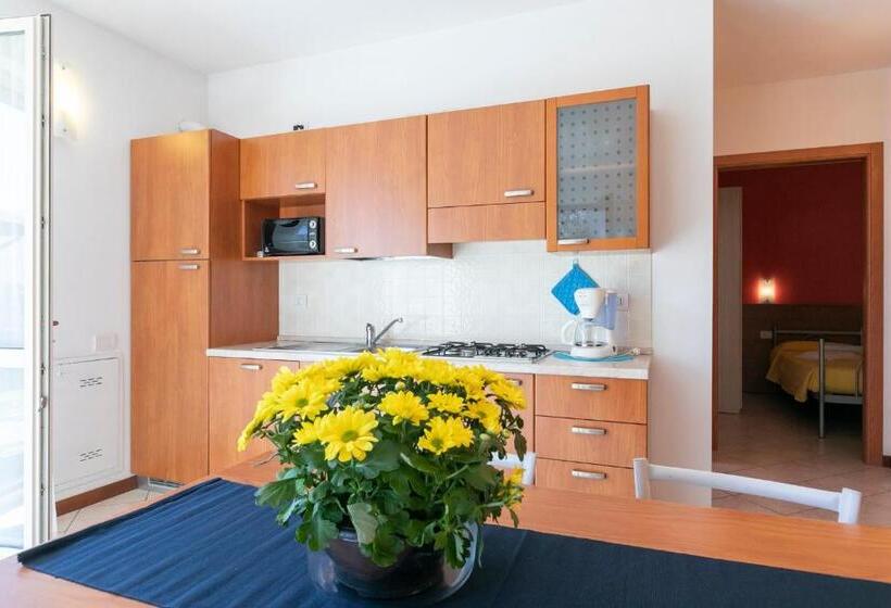 Апартаменты 1 Спальня с Видом, Residence La Collina