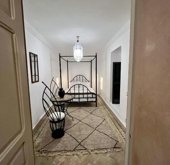 اتاق سوپریور, Riad Ecila