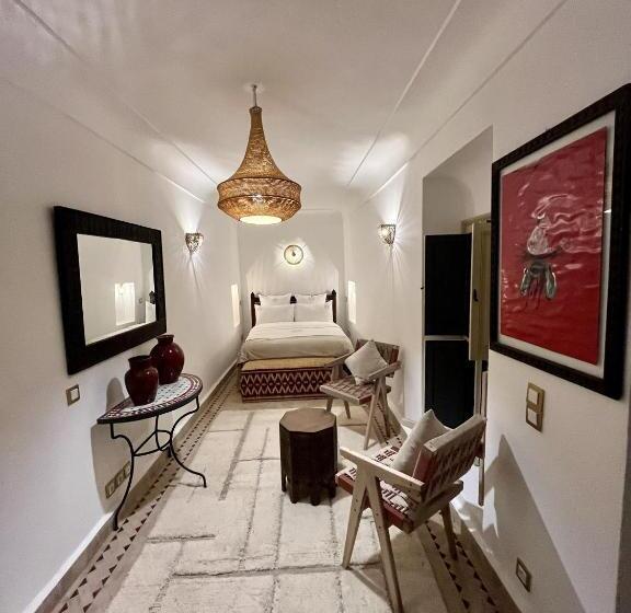 اتاق لوکس, Riad Ecila