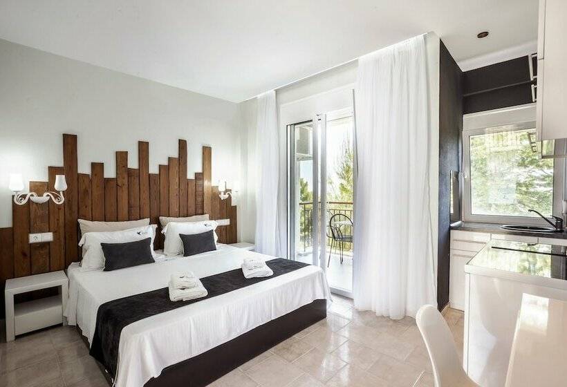 デラックスルーム, Avatel Eco Lodge