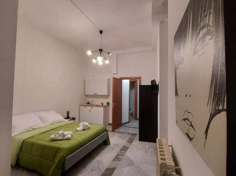 سوئیت کلاسیک, Le Ginestre In Centro