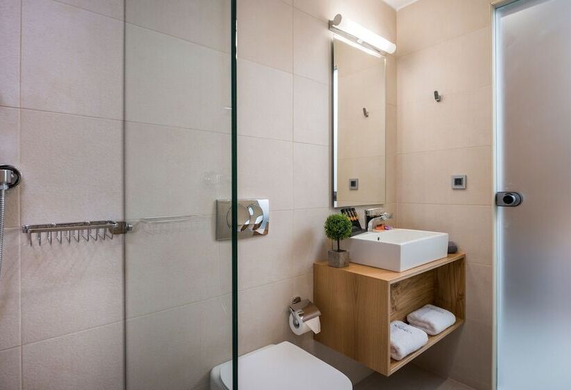 Номер Стандарт, Central City