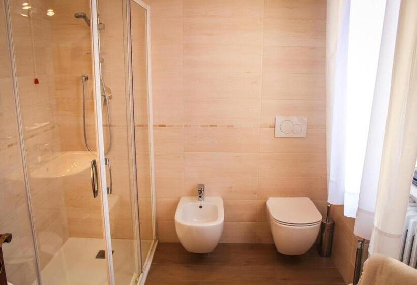 חדר סופריור, Centrale