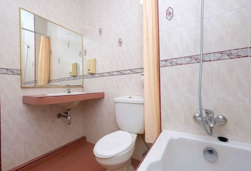 סוויטה משפחתית, Green Park