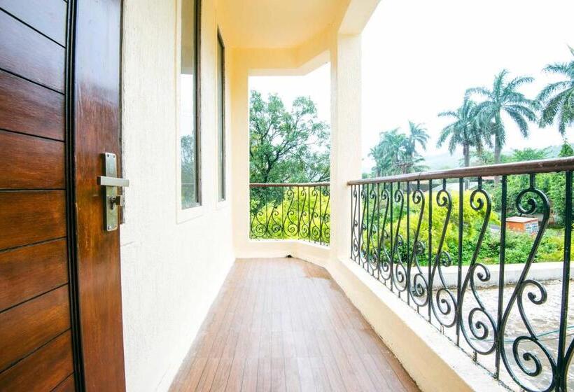 Superior Rum, Treebo Reveniir Resort