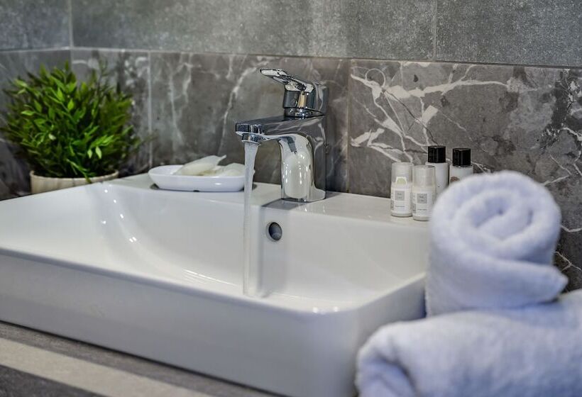 غرفة إقتصادية, Mosaic