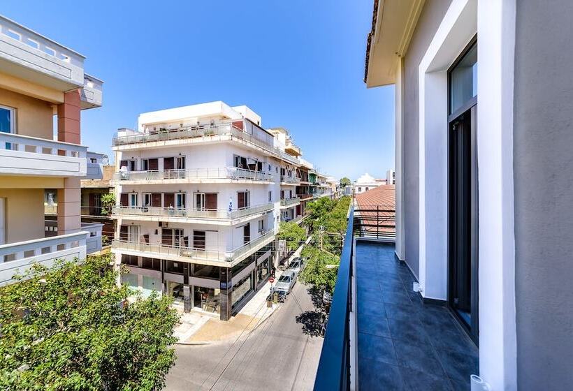 جناح جونيور مزوَّد بشرفة, Mosaic