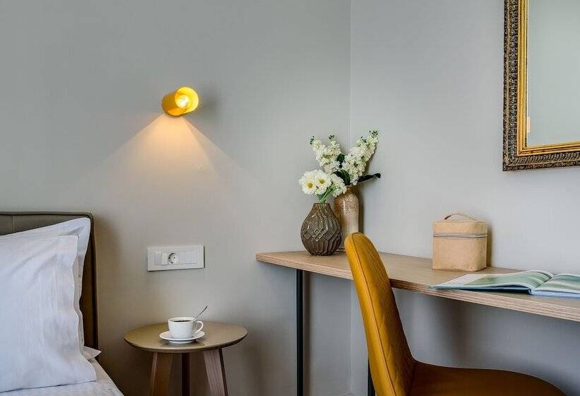 غرفة إقتصادية, Mosaic