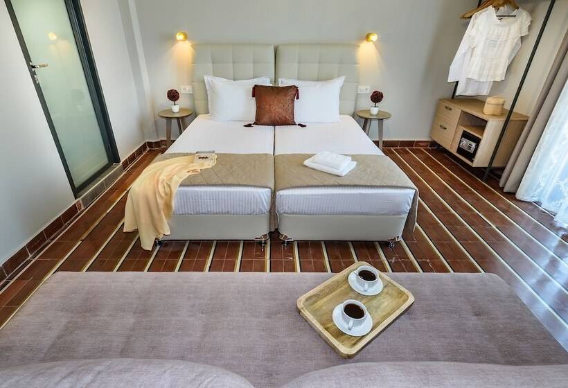 جناح ديلوكس, Mosaic