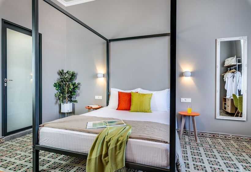 جناح ديلوكس, Mosaic