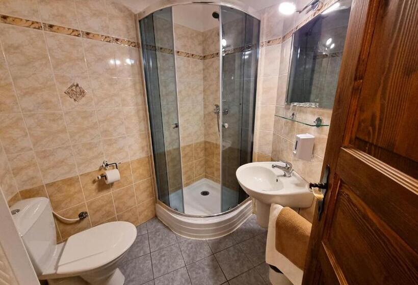 شقة غرفة واحدة, Penzion Rotunda