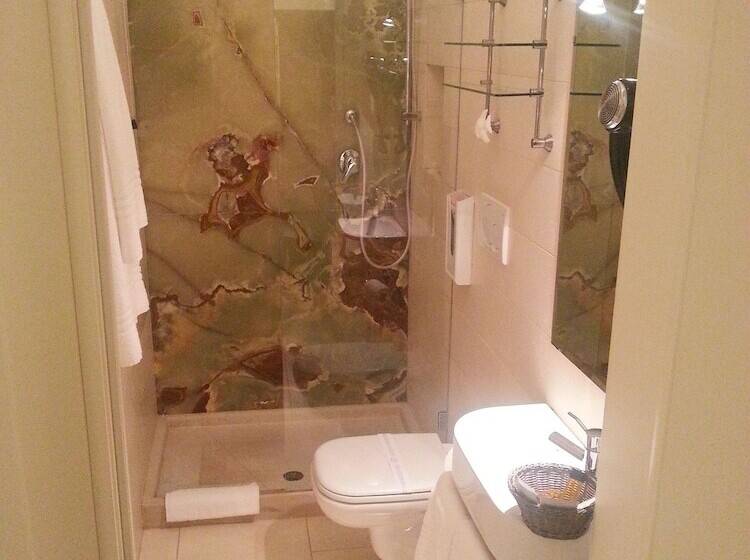 标准间带阳台, B&b Torrente Antico