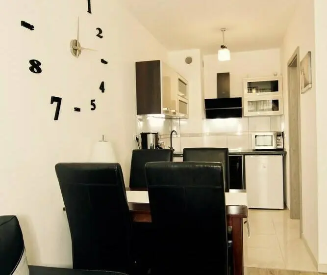 آپارتمان 1 خوابه, Golden Sun Apartments    Bursztynowe