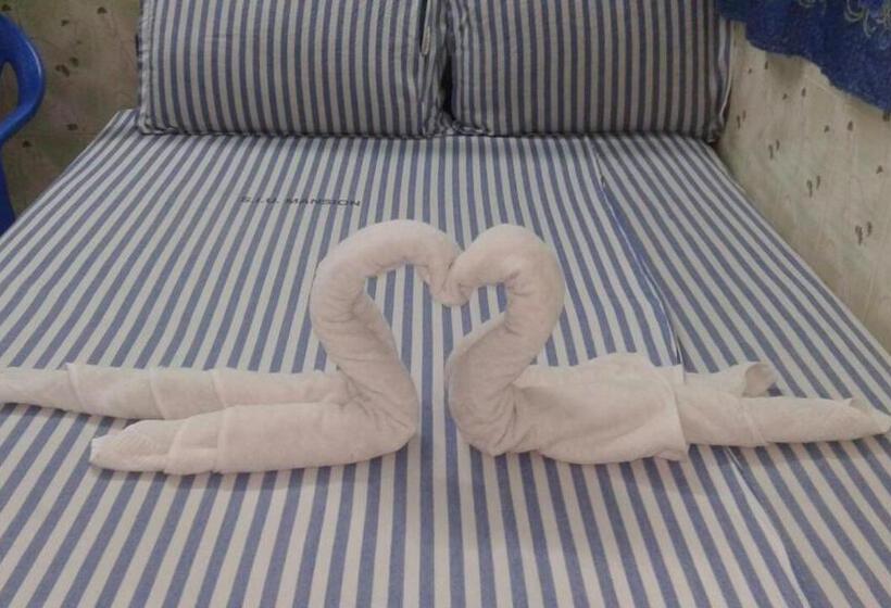 Deluxe Rum, Siu Mansion