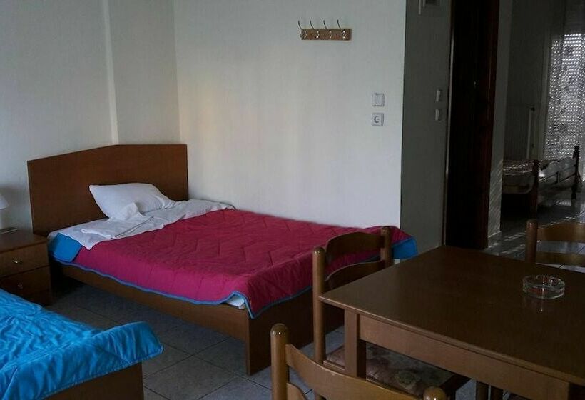 Трехместный Номер Классика, Apartments La Strada
