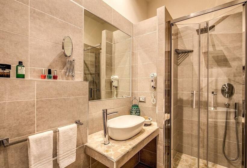 سوییت جونیور, Piazza Di Spagna Comfort Rooms