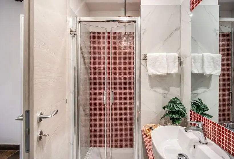 سوییت اجرایی, Piazza Di Spagna Comfort Rooms