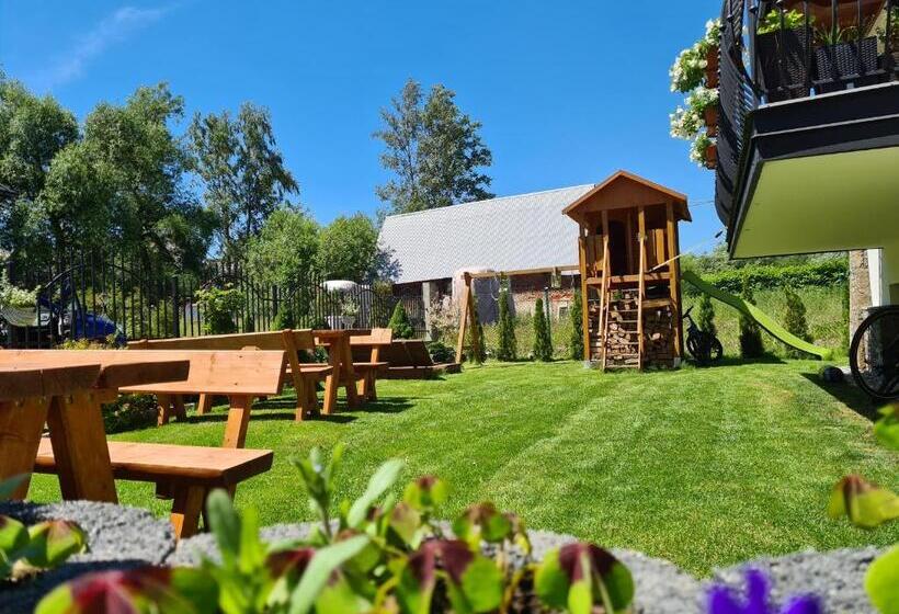 اتاق استاندارد چهار تخته, Willa Wrzos