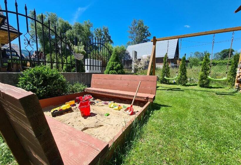 اتاق استاندارد چهار تخته, Willa Wrzos