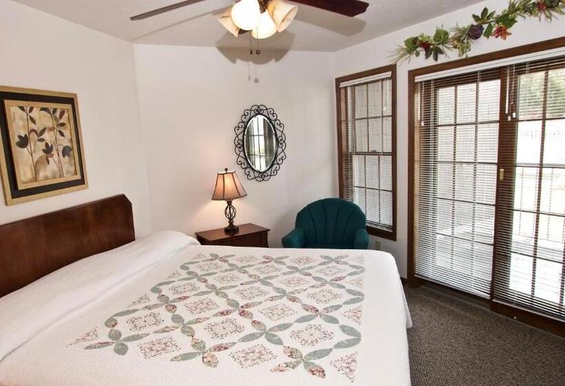 جناح مزوَّد بشرفة, Baileys Harbor Yacht Club Resort