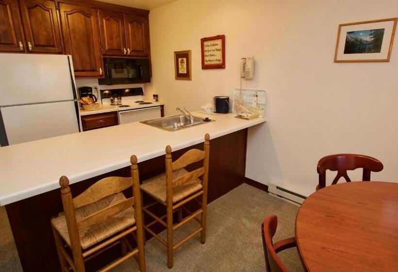 Люкс Superior, Baileys Harbor Yacht Club Resort