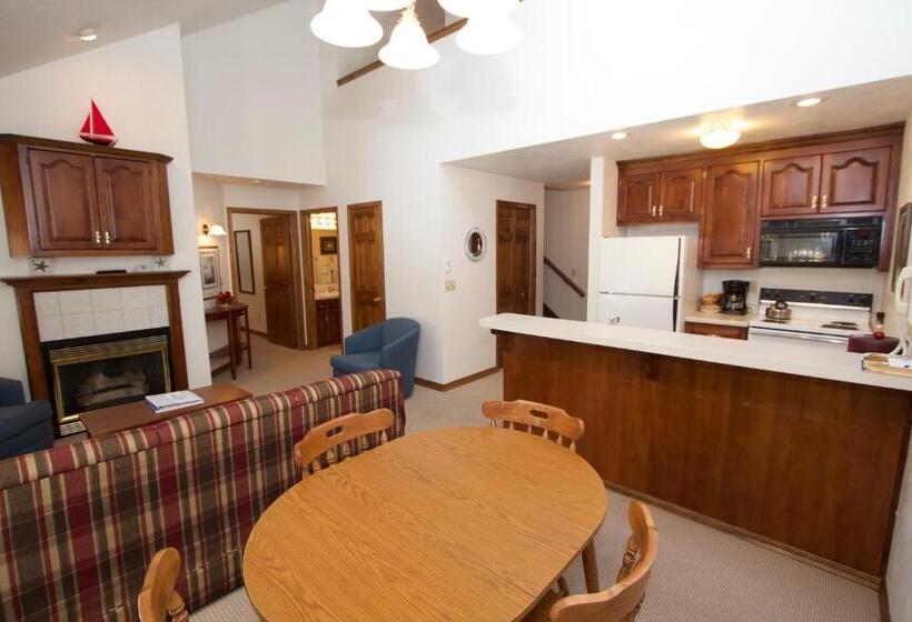 جناح, Baileys Harbor Yacht Club Resort