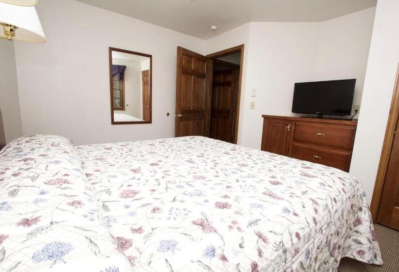 جناح عائلي, Baileys Harbor Yacht Club Resort