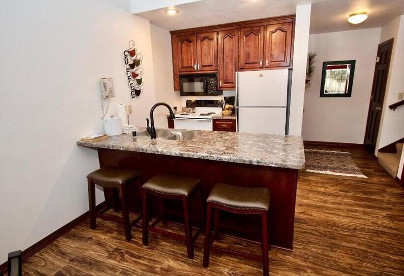 جناح غرفتين نوم, Baileys Harbor Yacht Club Resort