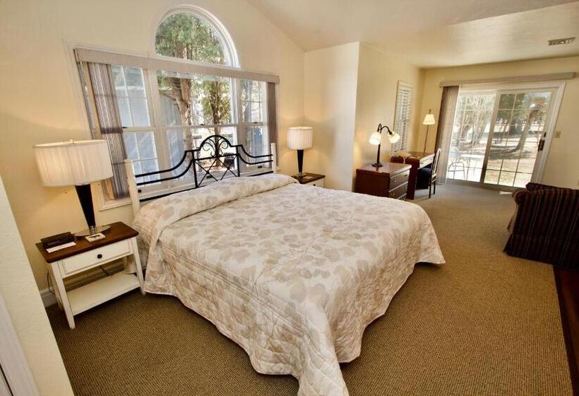 غرفة سوبيريور سرير كينج, Baileys Harbor Yacht Club Resort