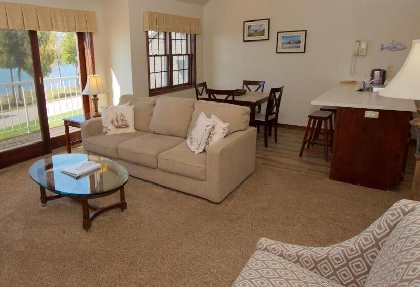 Люкс, Baileys Harbor Yacht Club Resort