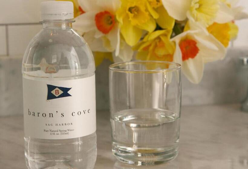 带大床的标准间, Baron S Cove