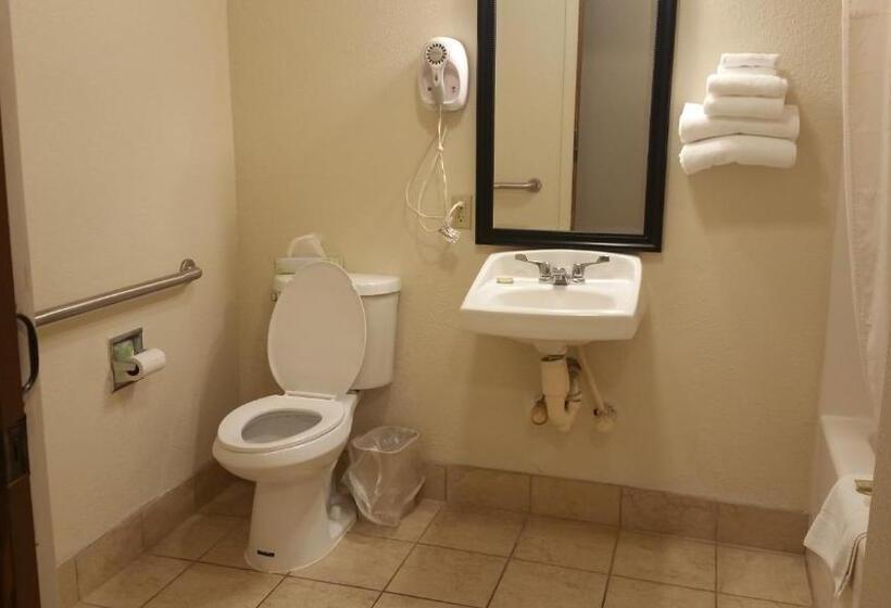 חדר סטנדרט מותאם לאדם עם מוגבלויות, Baymont By Wyndham Tuscola