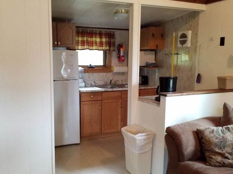 2间卧室的房子, Bayside Inn & Marina