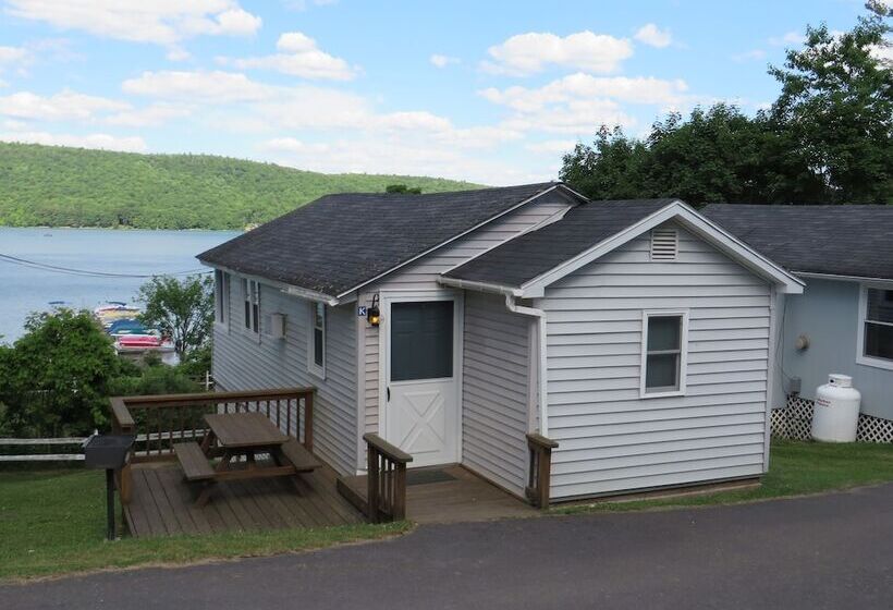 2间卧室的房子, Bayside Inn & Marina