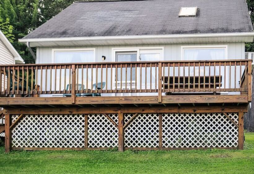 3间卧室的房子, Bayside Inn & Marina