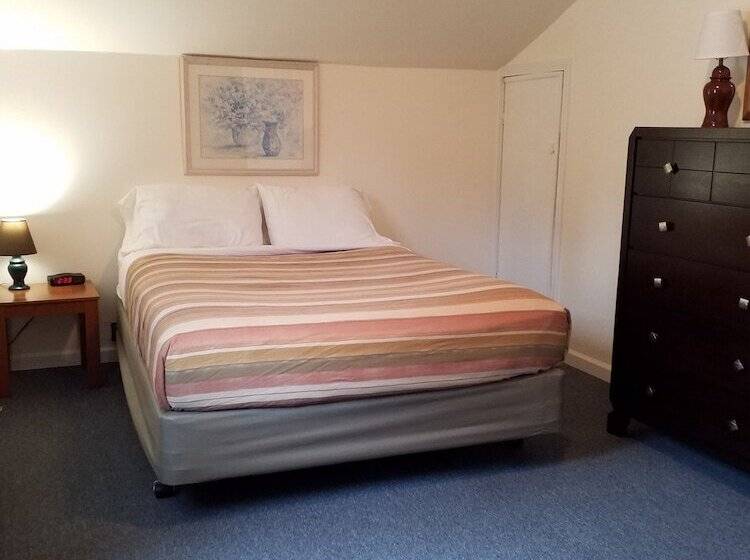 3间卧室的房子, Bayside Inn & Marina