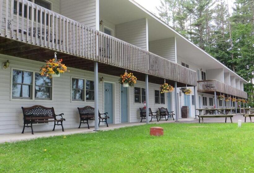 标准间带阳台, Bayside Inn & Marina