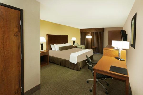 身障者適用キングサイズベッドルーム, Best Western Plus Atrium Inn