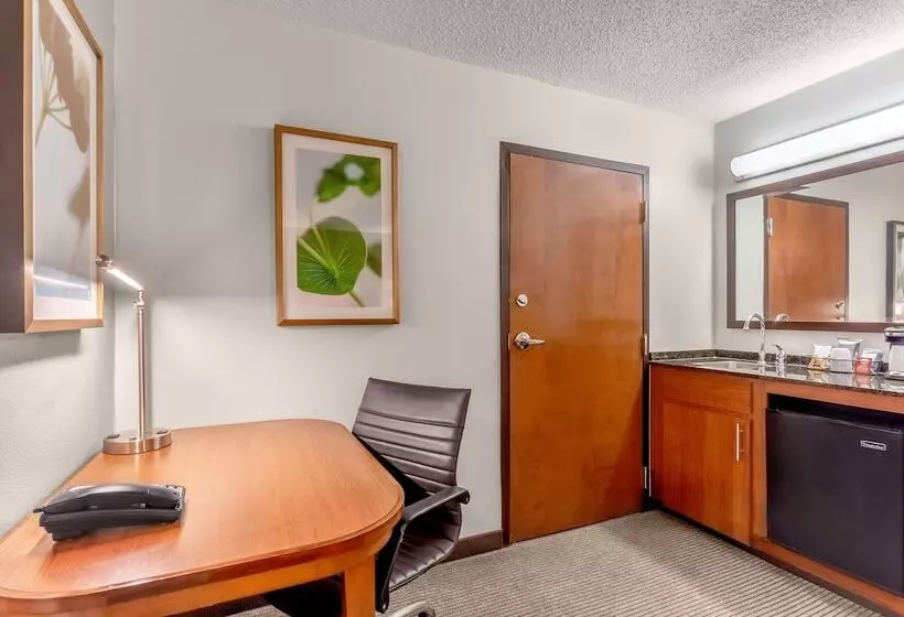 اتاق استاندارد با 2 تخت دوبل, Hyatt Place Charlotte Airport Billy Graham Parkway