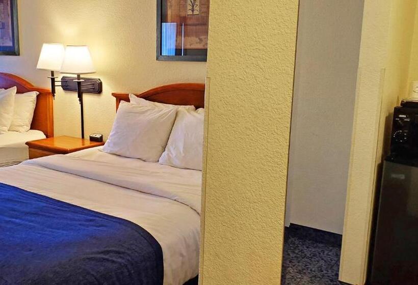 Номер Стандарт, Magnuson Grand Pikes Peak