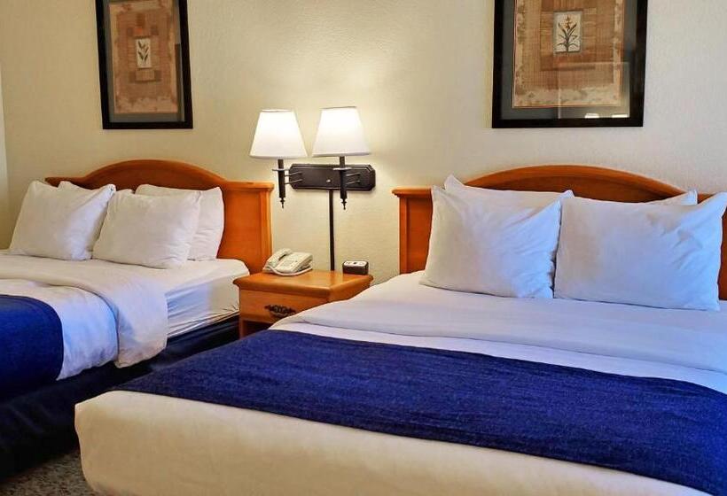 Четырехместный Номер Стандарт, Magnuson Grand Pikes Peak