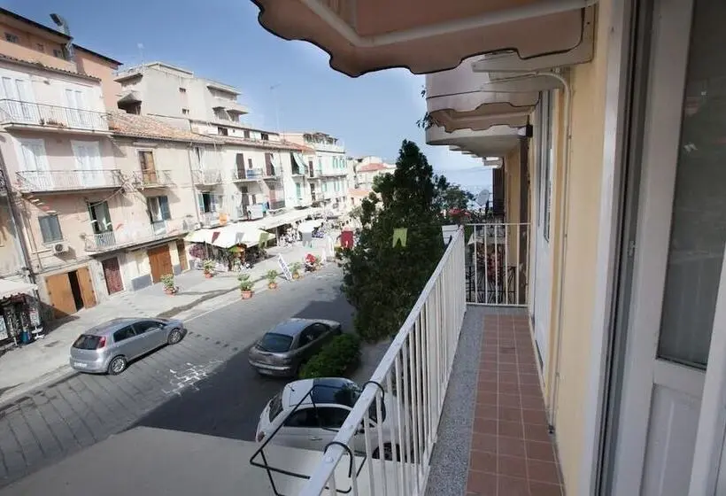 سوئیت با بالکن, Residenza Gargano