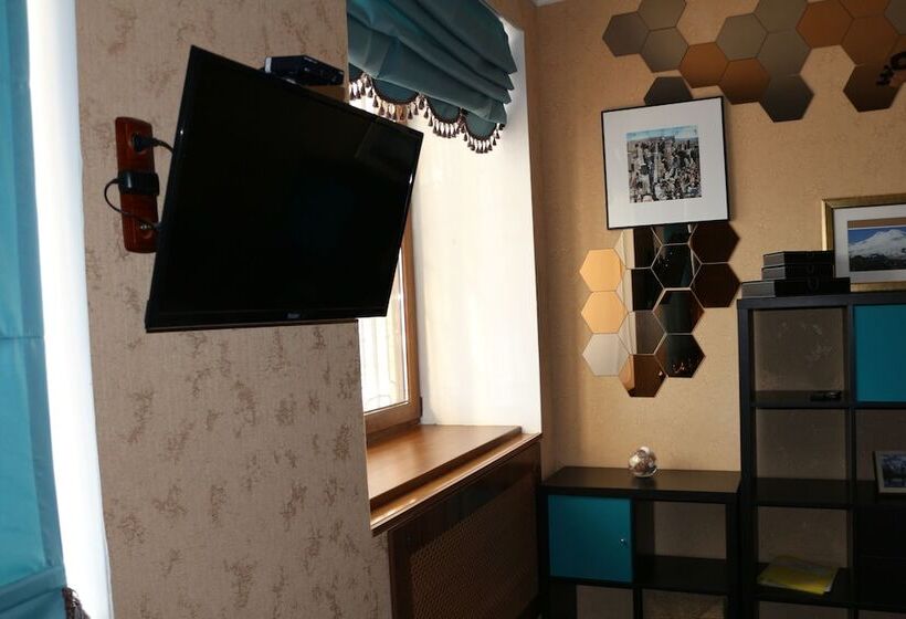 سوییت جونیور, Gostiny Dvor Hotel   Hostel