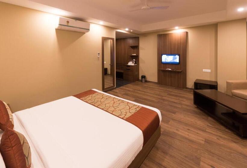 Camera Deluxe, Le Roi Digha